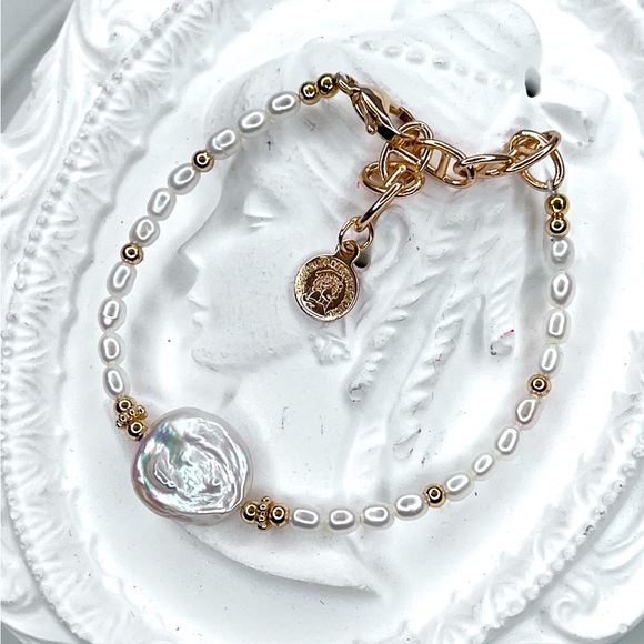 Pearl Jewelry - Handmade Freshwater Keshi Baroque Pearl Gold Plated Adjustable Bracelet